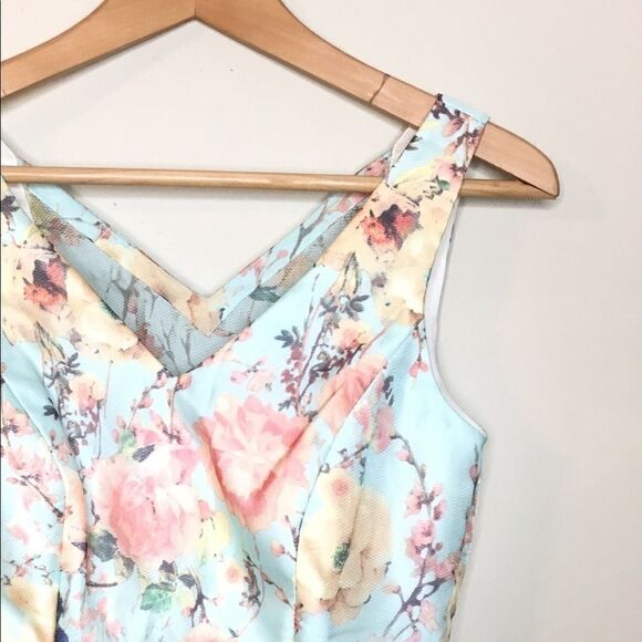 A. Drea Sz S Floral Dress - Picture 1 of 6
